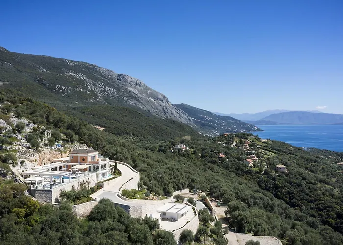 Villa Monte Leone By Konnect With Pool, Hot Tub, Spa Room & Stunning Seaview