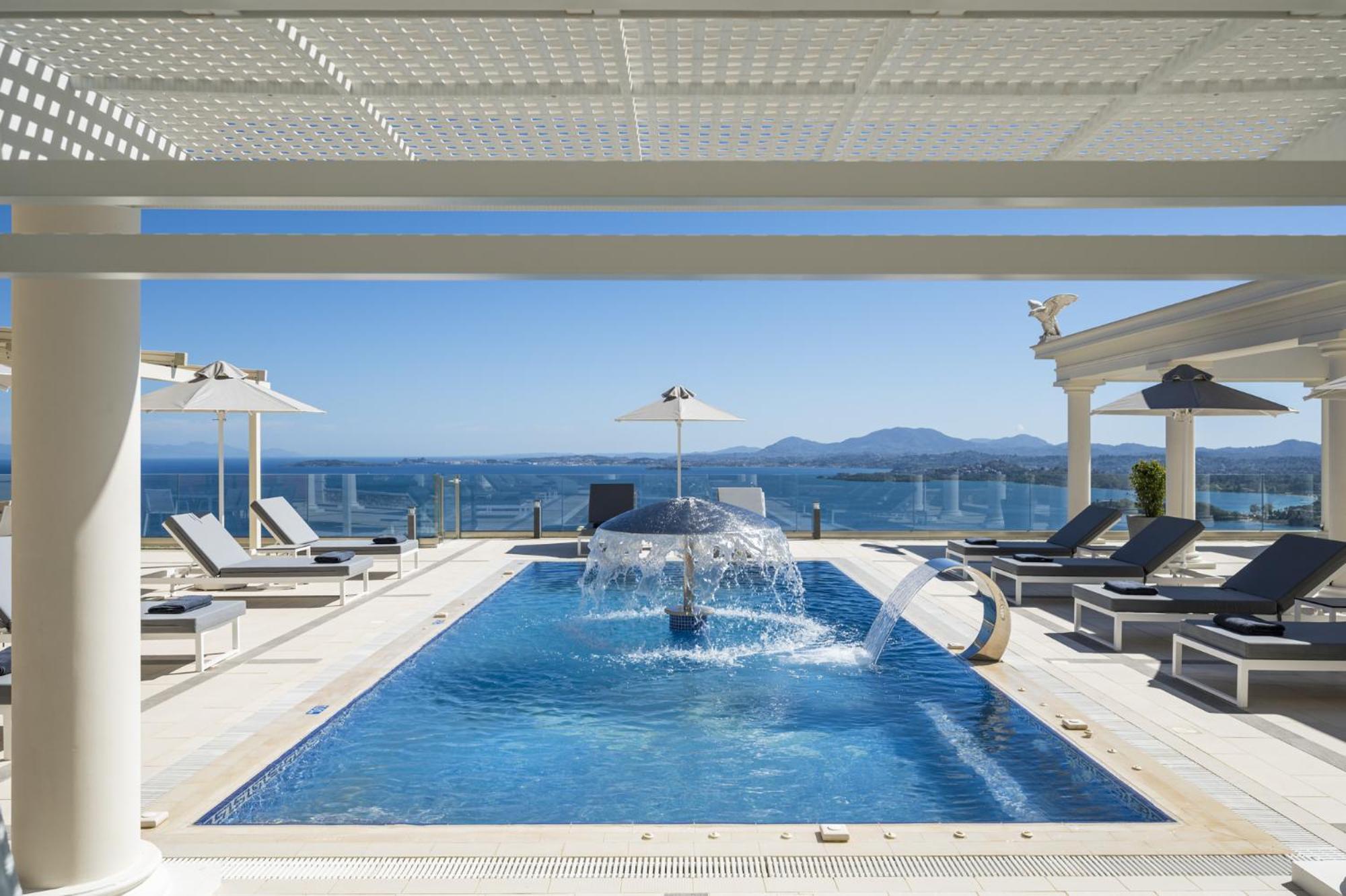 Monte Leone By Konnect With Pool, Hot Tub, & Stunning Seaview *