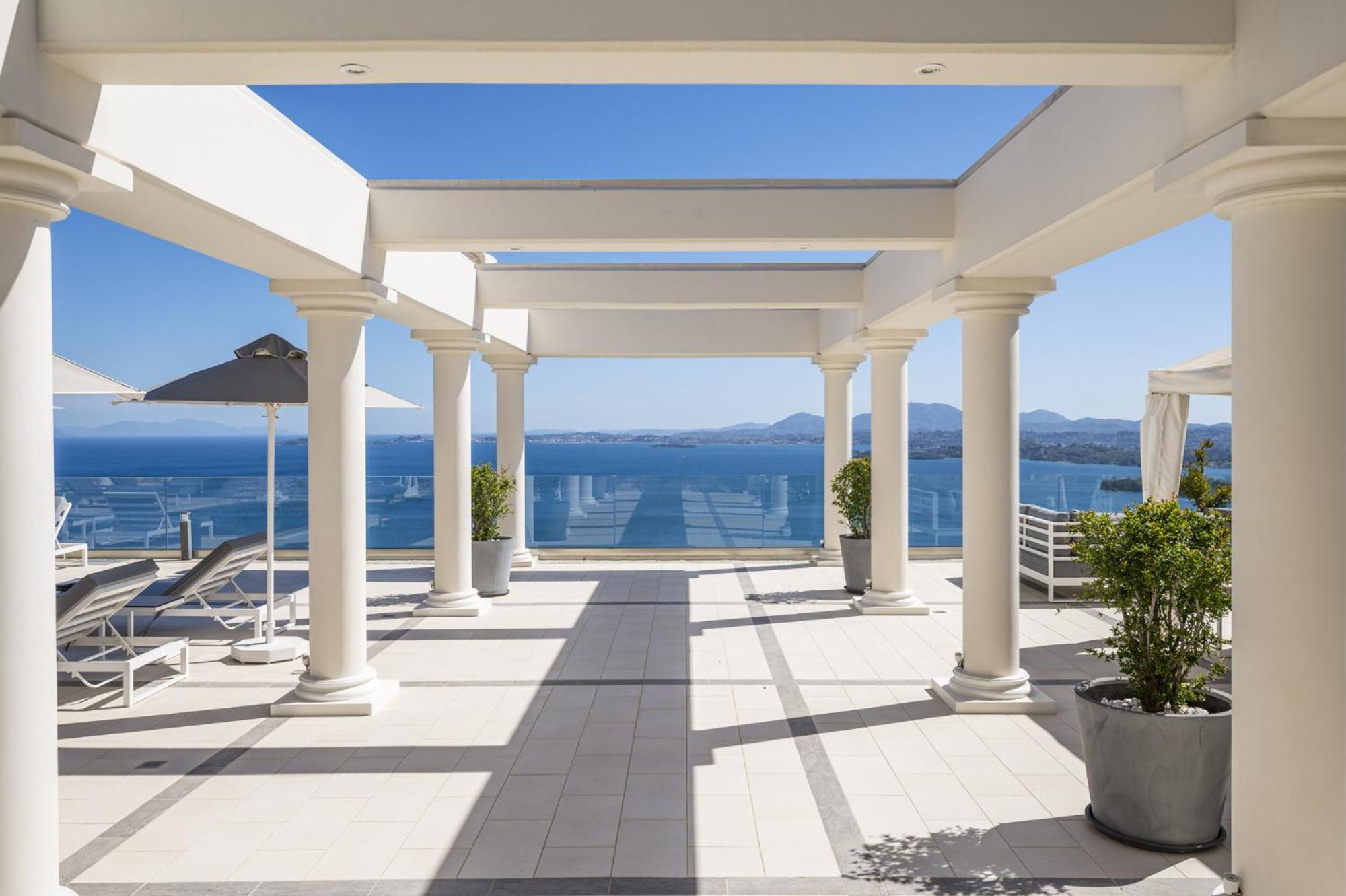 Villa Monte Leone By Konnect With Pool, Hot Tub, & Stunning Seaview