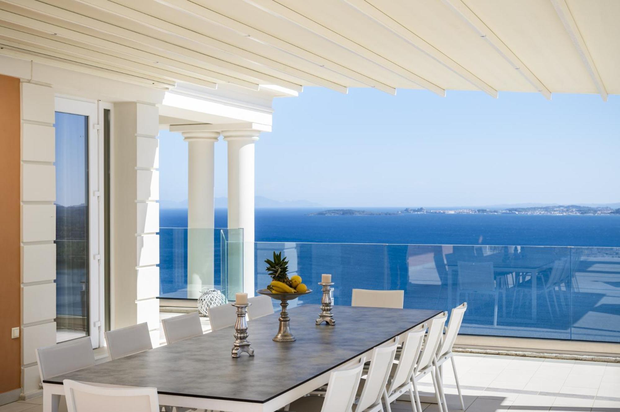 Monte Leone By Konnect With Pool, Hot Tub, & Stunning Seaview *