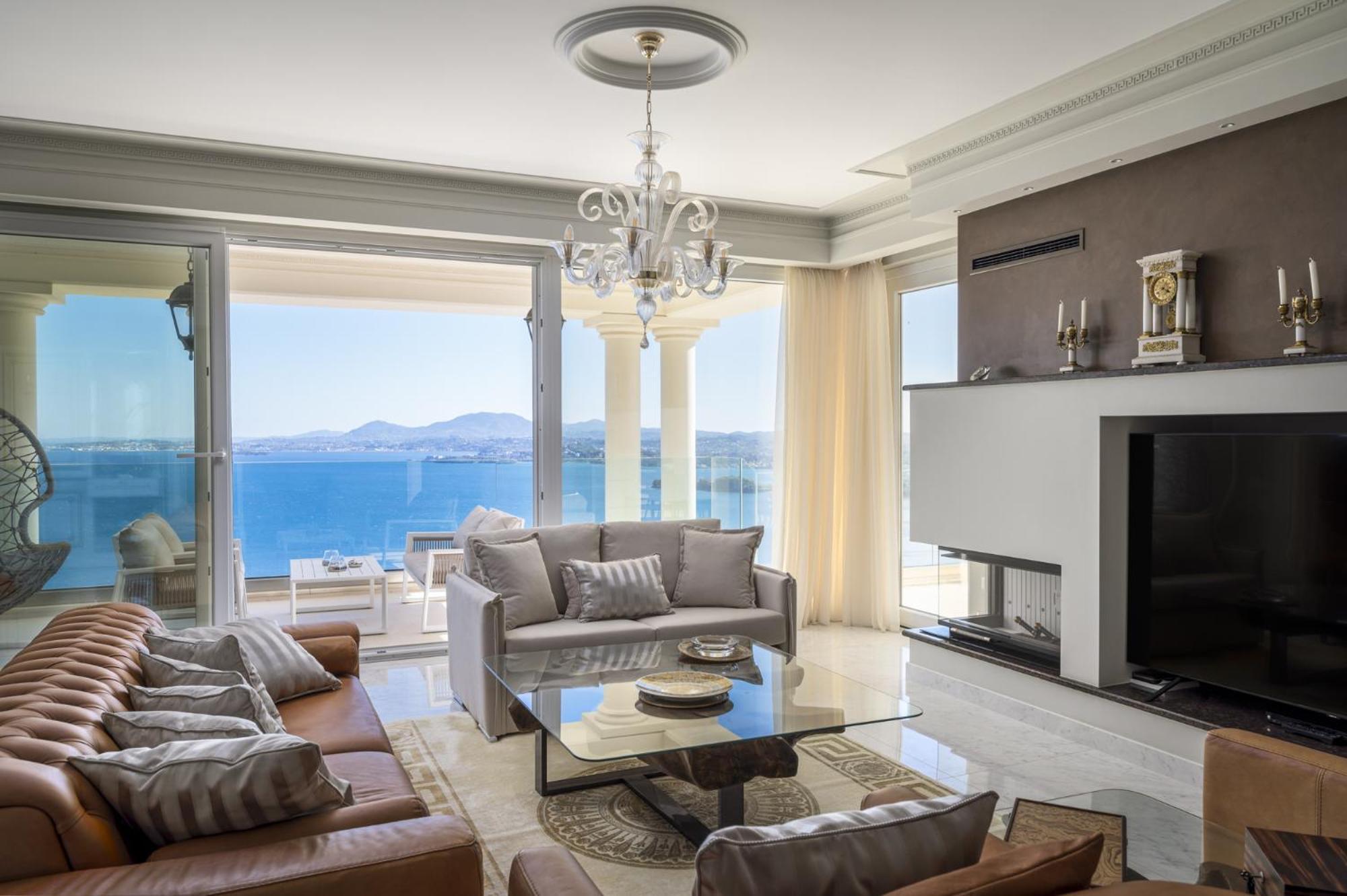 Monte Leone By Konnect With Pool, Hot Tub, & Stunning Seaview