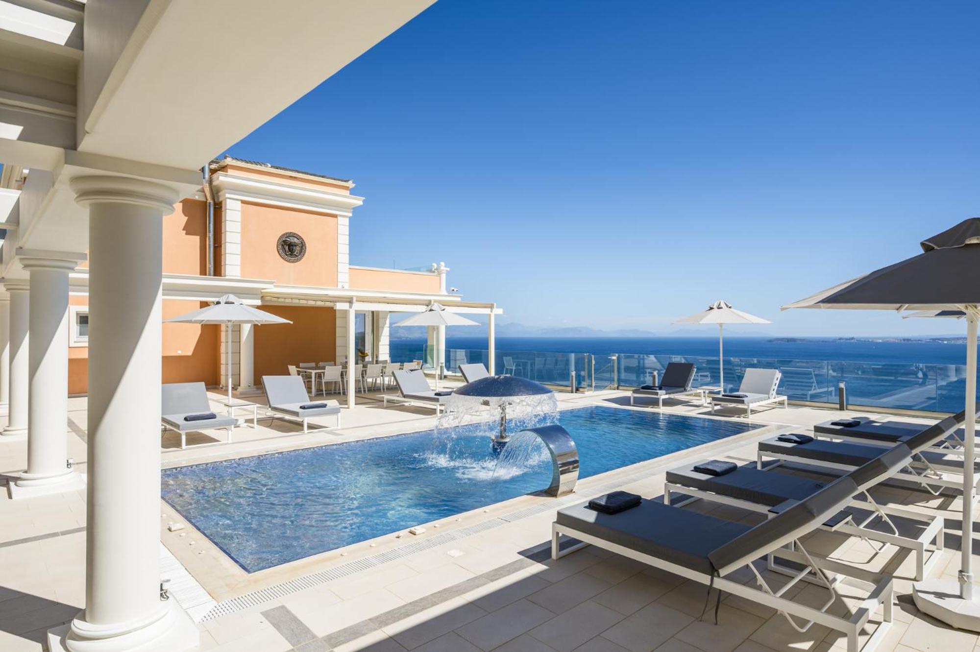 Monte Leone By Konnect With Pool, Hot Tub, & Stunning Seaview Villa *