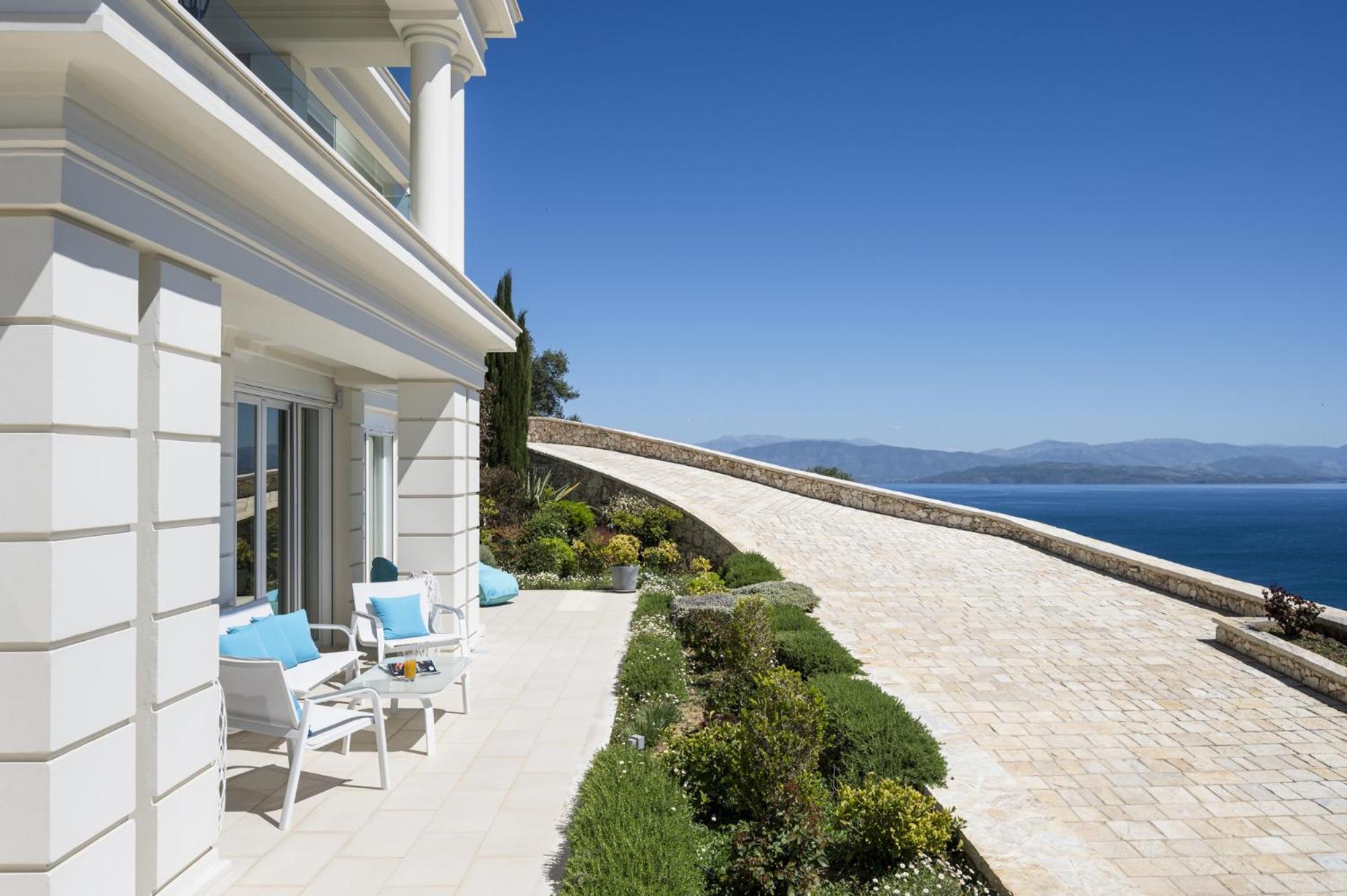 Villa Monte Leone By Konnect With Pool, Hot Tub, & Stunning Seaview